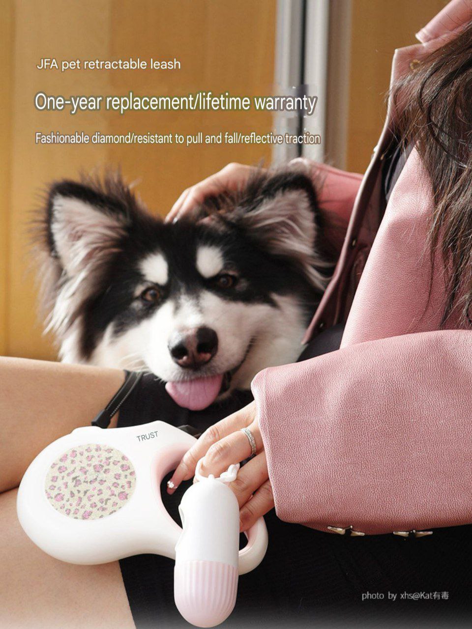 FIDA Retractable Dog Leash 5M with Waste Bag Dispenser